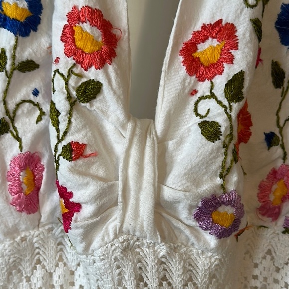 VINTAGE | Halter Mexican Vintage Cotton Gauze Embroidered Dress - Picture 5 of 16